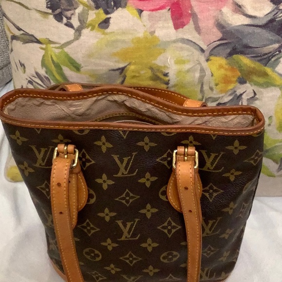 Louis Vuitton small bucket bag - Picture 10 of 10